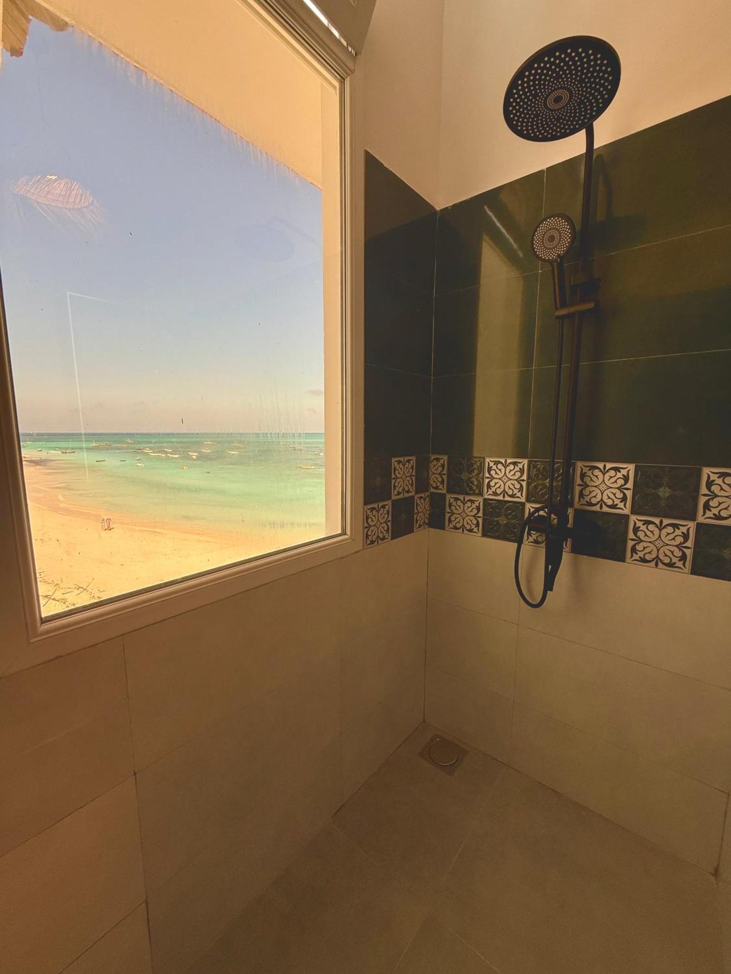 Dhow Beach Boutique Hotel Nungwi Exterior photo
