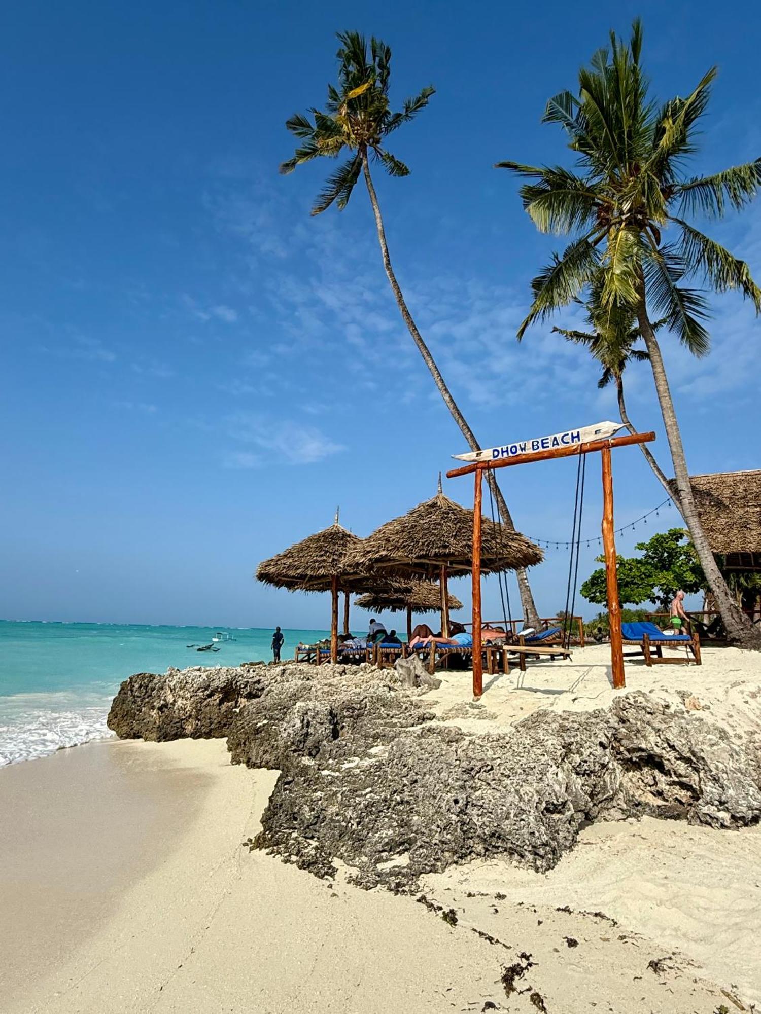 Dhow Beach Boutique Hotel Nungwi Exterior photo